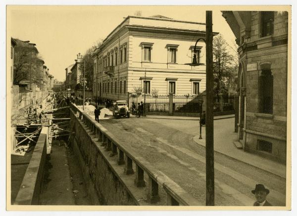 Milano - Naviglio - Via Francesco Sforza