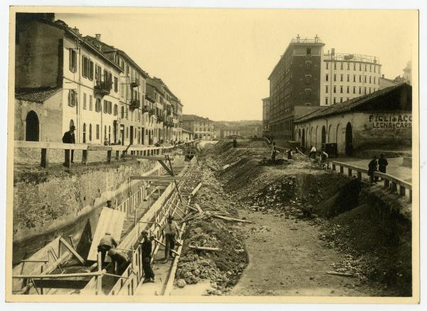 Milano - Naviglio - Via Vallone