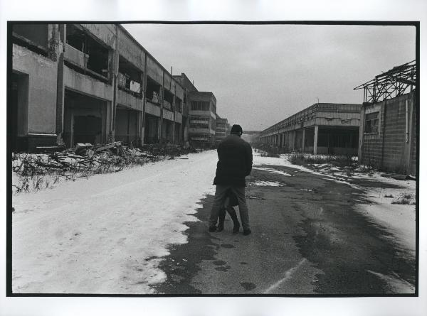 Milano - Quartiere Crescenzago - Stabilimento industriale ex Magneti Marelli - Immigrati clandestini