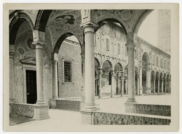 Milano - Basilica di Sant'Ambrogio - Chiostro