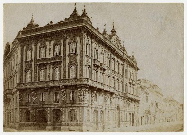 Milano - Corso Venezia - Palazzo Ciani (detto "Casa Rossa")