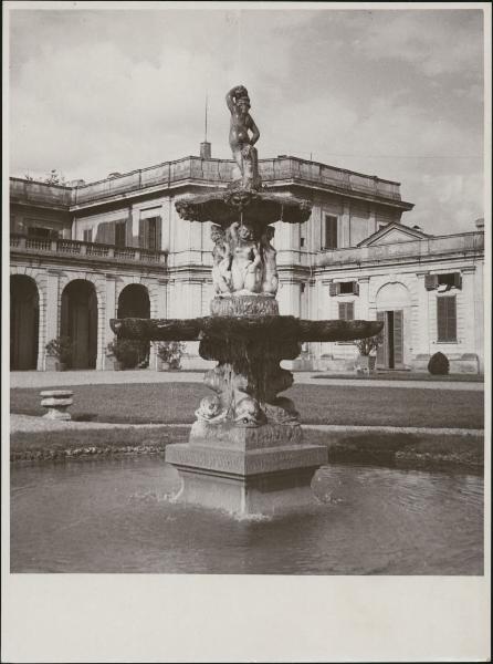 Cassano d'Adda - Villa Borromeo - Fontana