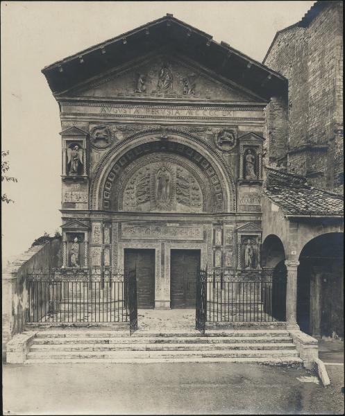 Perugia - Oratorio di S. Bernardino - Facciata