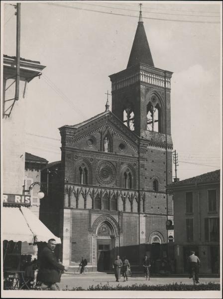 Monza - Chiesa di Santa Maria in Strada - Facciata e campanile