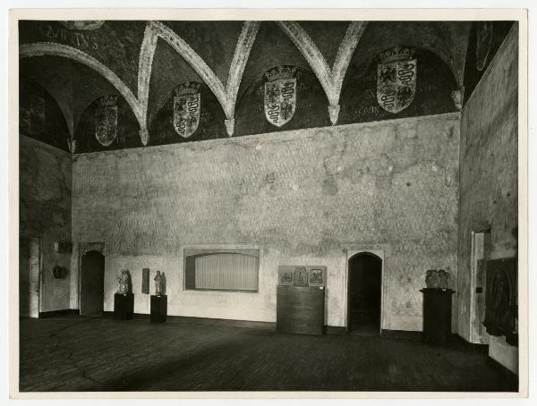 Milano - Castello Sforzesco - Musei Civici - Allestimento Baroni (1948-1953) - Museo d'Arte Antica - Sala 11 (Sala dei Ducali)