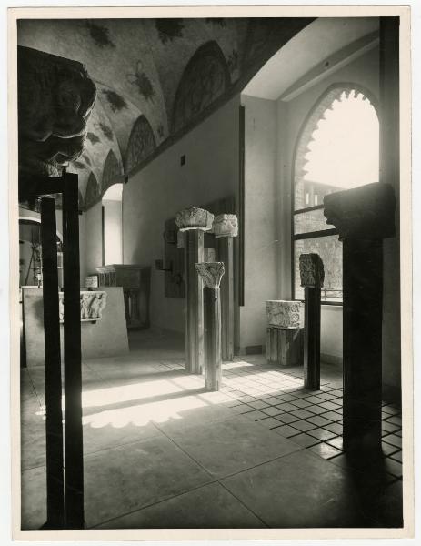 Milano - Castello Sforzesco - Musei Civici - Museo d'Arte Antica - Allestimento BBPR (1956) - Sala 2