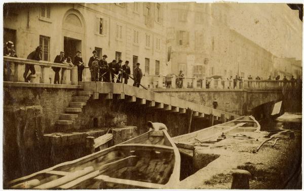 Milano - Cerchia dei Navigli - Incrocio Via Senato/Corso Venezia - Ultima chiusa presso il ponte