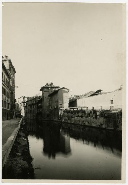 Milano - Naviglio Grande - Via Olocati - Conca di Viarenna - Torre del Sale