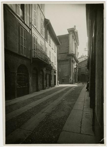 Milano - Via Camminadella - Chiesa di S. Pietro in Camminadella (oggi demolita)