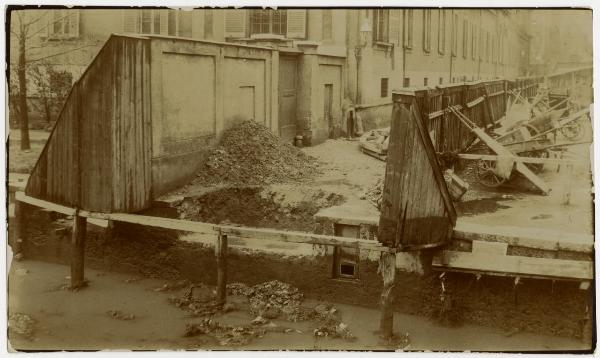 Milano - Via Laghetto - Cantiere