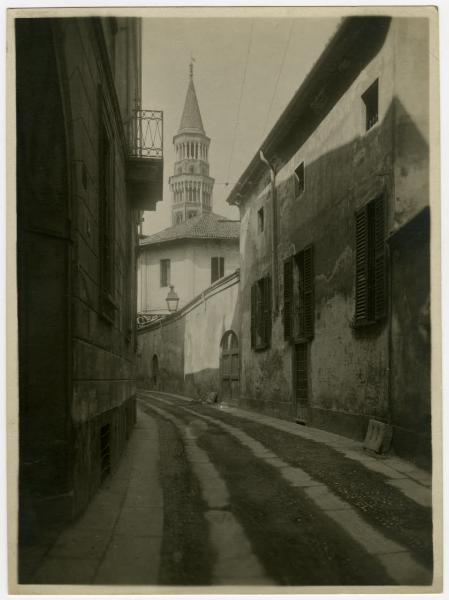 Milano - Via delle Ore - Campanile di San Gottardo in Corte