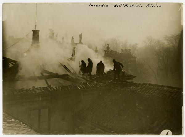 Milano - via della Signora 7 - Palazzo Trivulzio - Archivio Civico - incendio