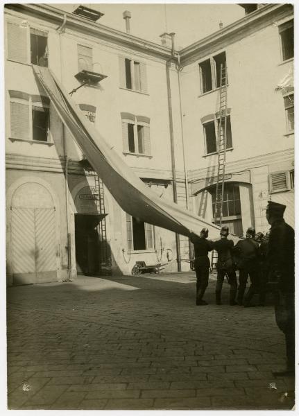 Milano - Vigili del Fuoco - esercitazione