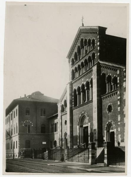 Milano - via Copernico - chiesa di S. Agostino