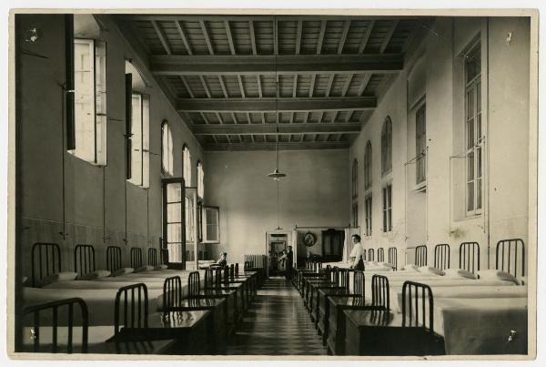 Milano - Istituto delle Stelline - un dormitorio