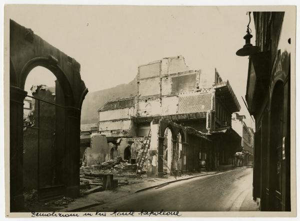 Milano - via Monte Napoleone - demolizioni