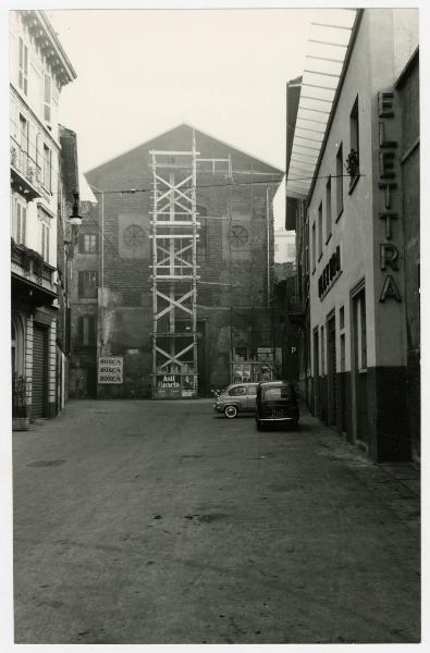 Milano - via Marco Formentini - chiesa di San Carpoforo