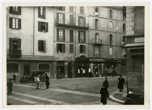 Milano - Piazza Mercato (ora via Larga) - Via Bergamini