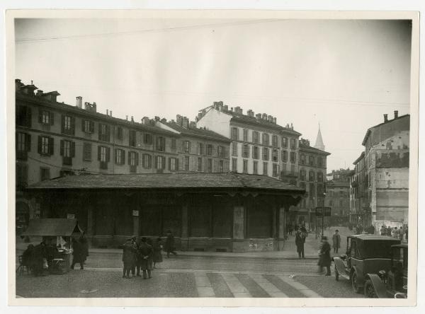 Milano - Piazza S. Stefano - mercato