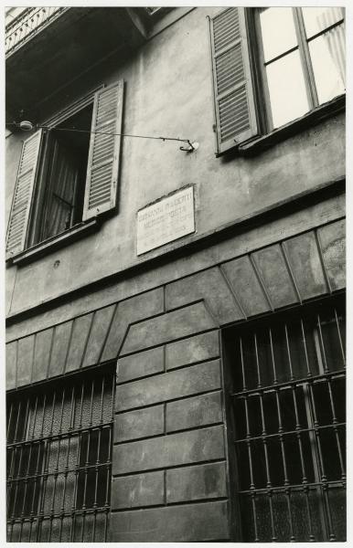 Milano - Via Fiori Chiari 26 - Casa natale di Giovanni Raiberti - Lapide