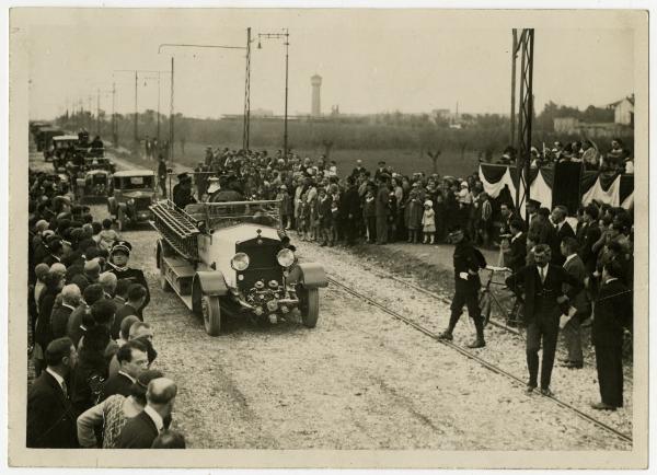 Milano - Bicocca degli Arcimboldi - Sagra degli automobilisti - 1933