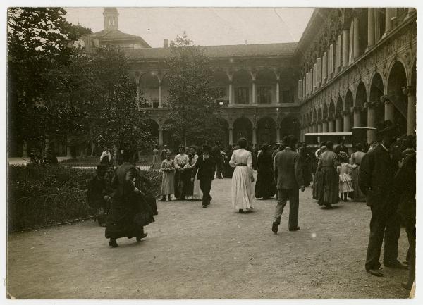 Milano - Ospedale Maggiore - Cortile d'onore