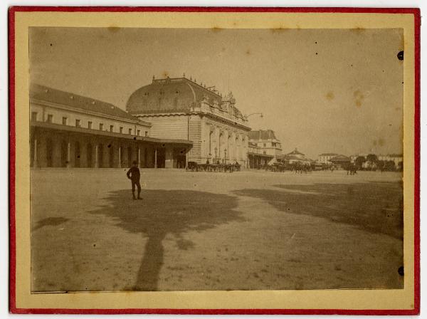 Milano - Piazzale Stazione Centrale