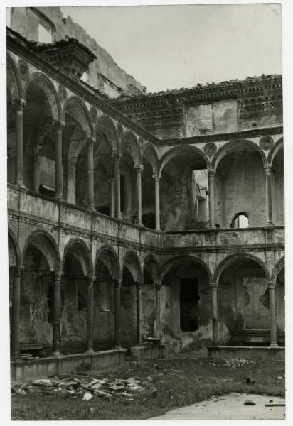 Milano - Ospedale Maggiore - Cortile della Spezieria