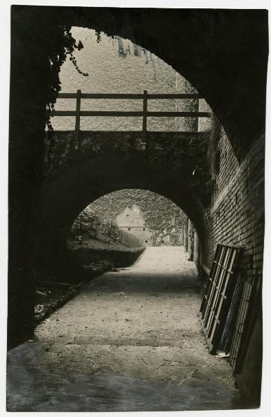 Milano - Castello Sforzesco - veduta del fossato interno