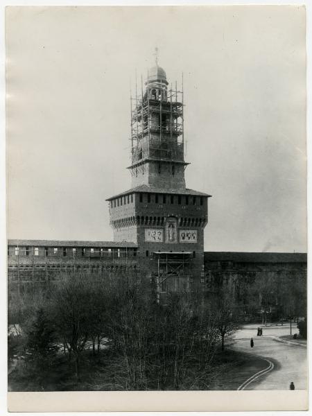 Milano - Castello Sforzesco - Restauro