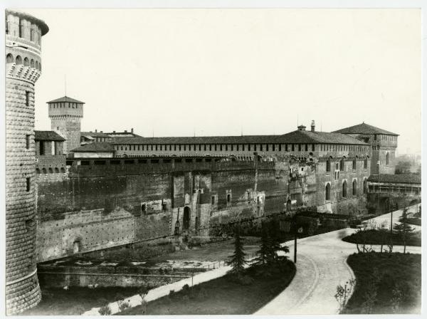 Milano - Castello Sforzesco - Restauro