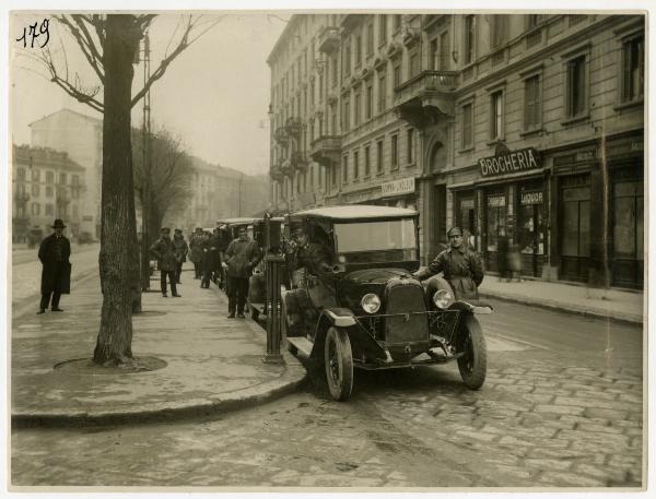 Taxi - Milano - 1930