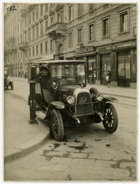 Taxi - Milano - 1930