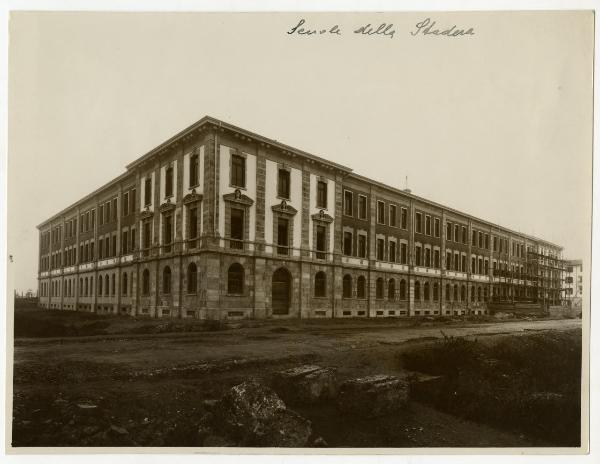 Milano - Scuola primaria Cesare Battisti