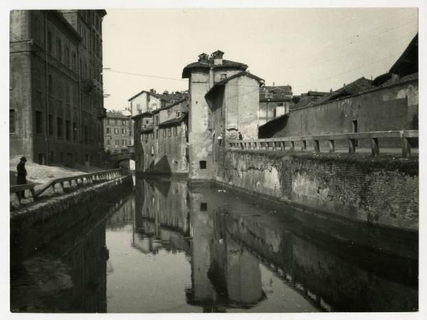 Milano - via Vallone - naviglio