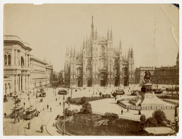 Milano - Piazza del Duomo