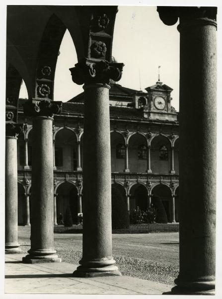 Milano - Ospedale Maggiore - Cortile centrale