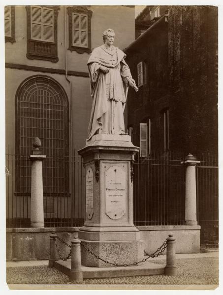 Milano - Monumento a Federico Borromeo