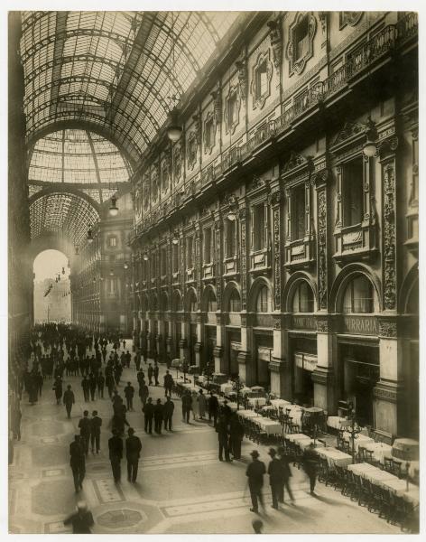 Milano - Galleria Vittorio Emanuele 2.