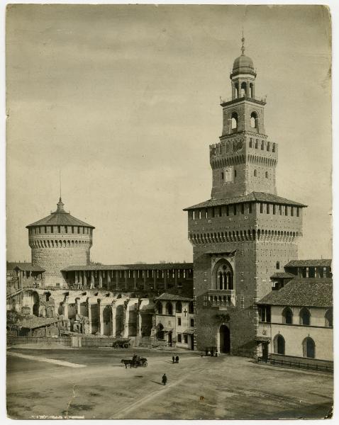 Milano - Castello Sforzesco - Restauro