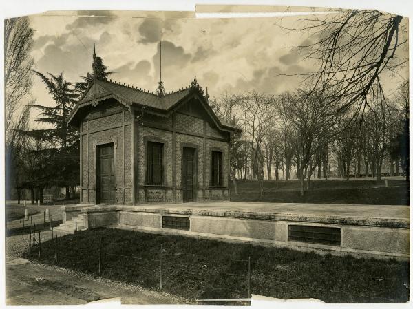 Milano - Via Palestro - Impianto dell'acqua potabile