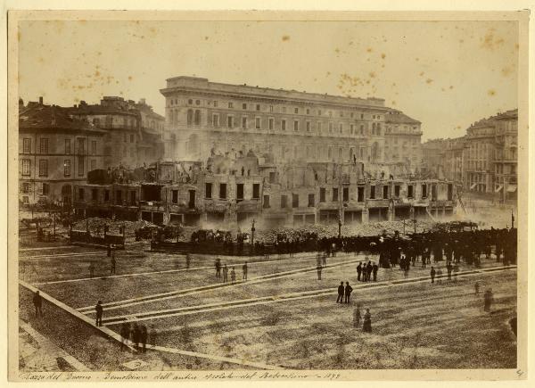 Milano - Piazza del Duomo - Demolizione del rione del Rebecchino