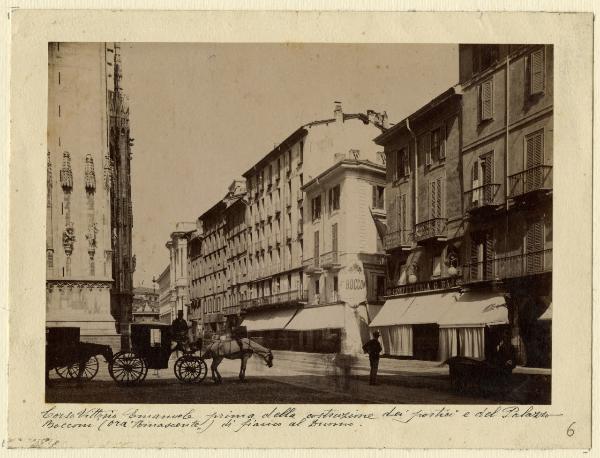 Milano - Corso Vittorio Emanuele - Palazzi - Carrozze con cavalli - Brumista