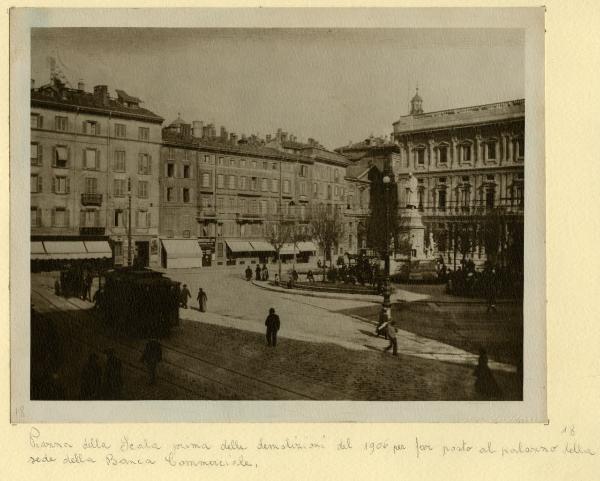 Milano - Piazza della Scala - Monumento a Leonardo da Vinci - Palazzo Marino - S. Giovanni alle Case Rotte - Tramvia - Carrozze con cavalli