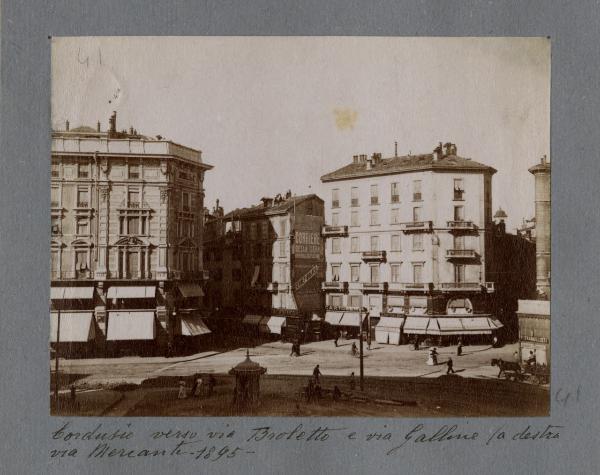 Milano - Piazza Cordusio - Via Broletto - Via Galline - Via Mercanti