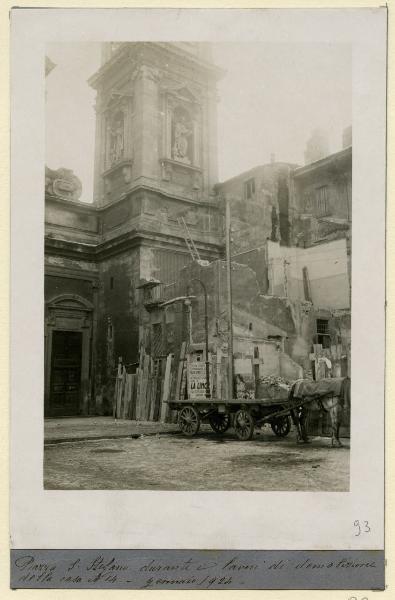 Milano - Piazza S. Stefano - Chiesa di S. Stefano - Demolizione case adiacenti al campanile