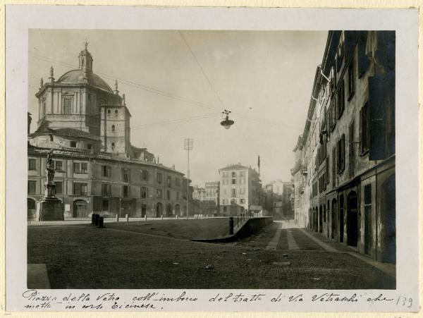 Milano - Piazza Vetra - Chiesa di San Lorenzo - via Vetraschi