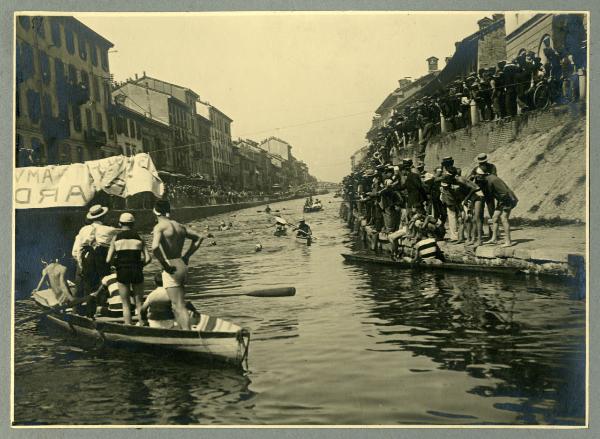 Milano - Naviglio Grande - Popolari di nuoto