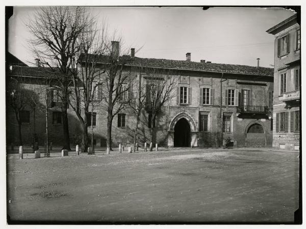 Milano - piazza Borromeo - Palazzo Borromeo