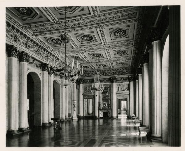 Milano - Via Palestro 16- Villa Reale (architetto Leopoldo Pollack)- interno- salone al primo piano